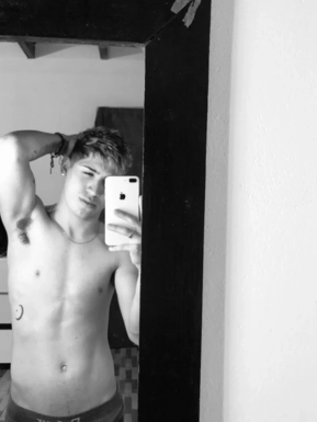 @javidickboy10
