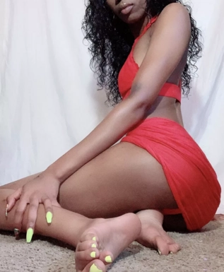 @lolaseductive1